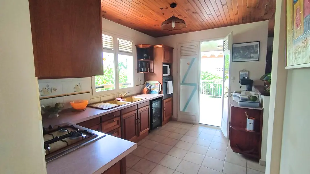 Villa T4 avec 1 studio