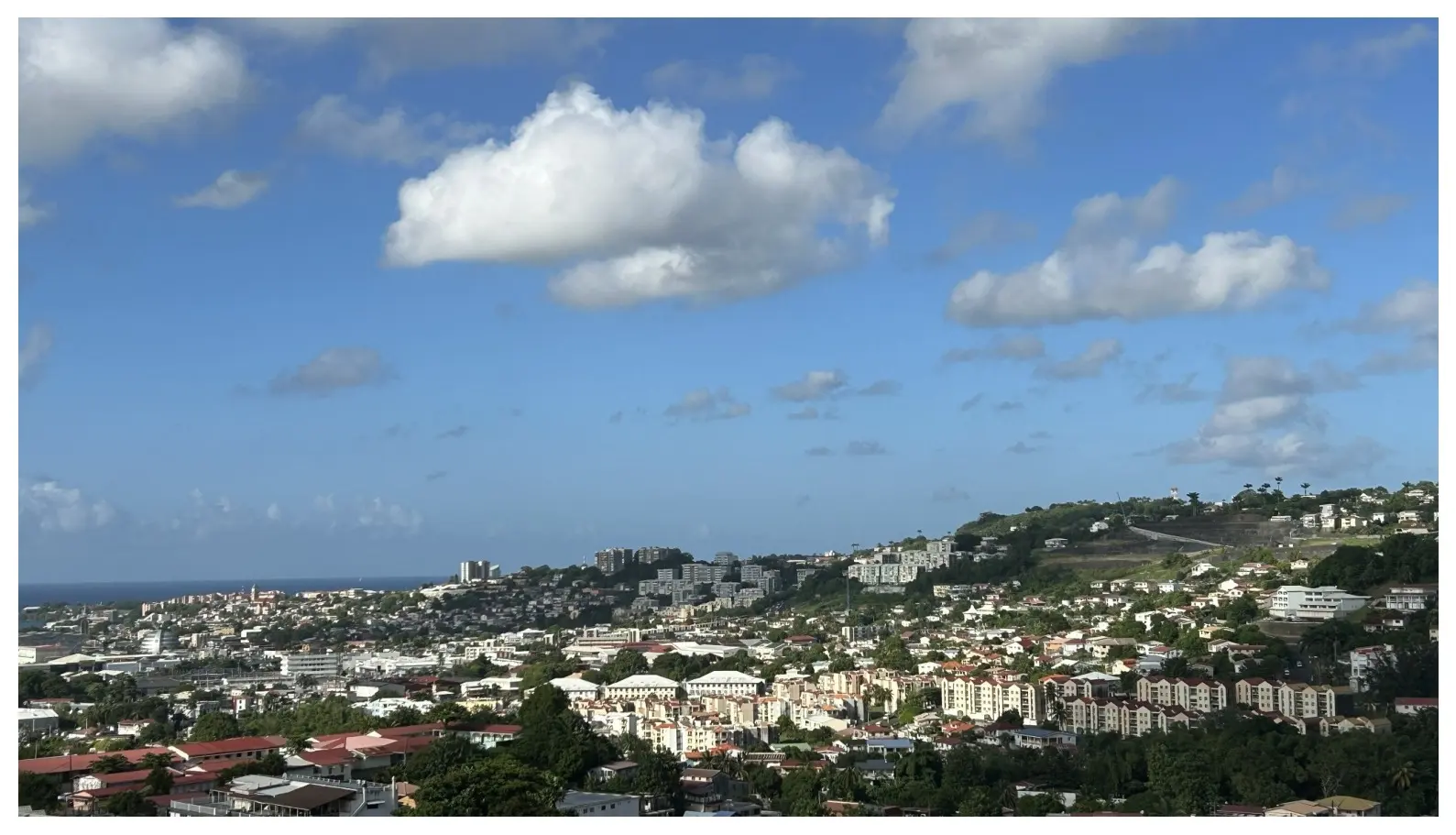 Photo de Appartement 2 pièces à vendre à Fort-de-France